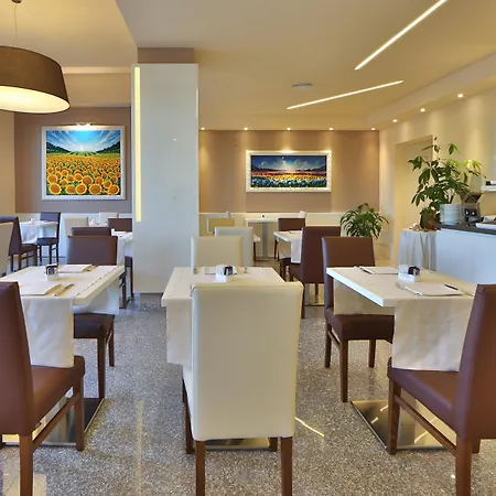 Best Western Plus Tigullio Royal-2